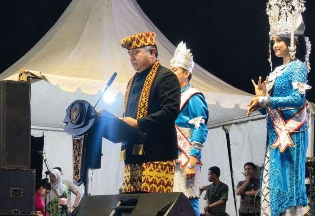Sekjen Kemendagri, Komjen Pol Tomsi Tohir, pada pembukaan Bandar Lampung Expo 2026.